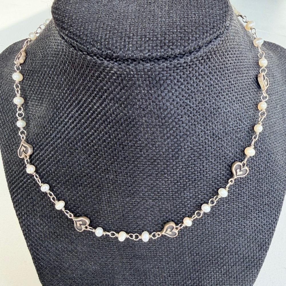 Elegant Heart and Pearl Necklace